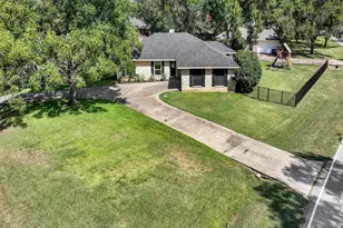 6103 Prospect Hill Dr, Granbury, TX 76049 - Photo 4
