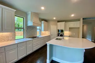 400 Devonshire Dr, Greenville, TX 75401 - Photo 10