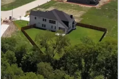 400 Devonshire Drive, Greenville, TX 75401 - Photo 2