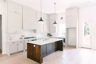 1024 Twin Creeks Dr, Weatherford, TX 76088 - Photo 4