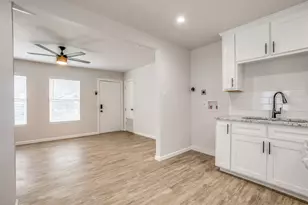 637 N 4th St, Garland, TX 75040 - Photo 10