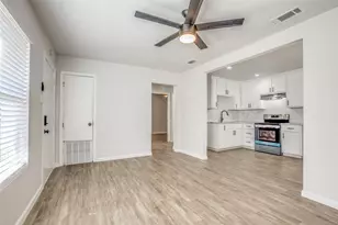 637 N 4th St, Garland, TX 75040 - Photo 4