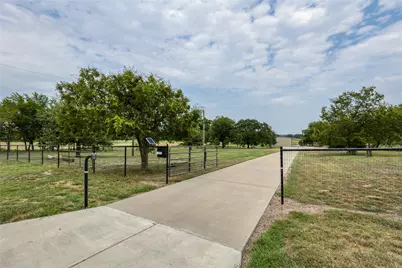 210 Spring Branch Trail N, Springtown, TX 76082 - Photo 28