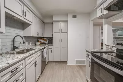 75 One Main Place, Benbrook, TX 76126 - Photo 12