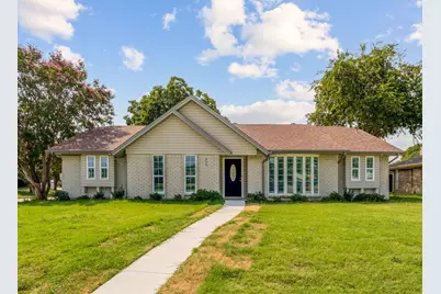 900 Lexington Drive, Plano, TX 75075 - Photo 1