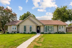 900 Lexington Dr, Plano, TX 75075 - Photo 1