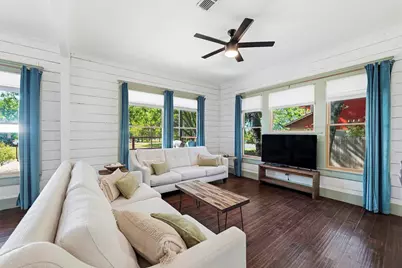 1116 W Jefferson Street, Waxahachie, TX 75165 - Photo 6