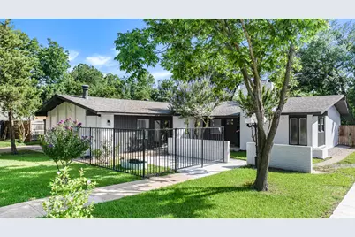 1122 Edwards Court S, Irving, TX 75062 - Photo 1