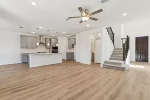 3900 Lynx Ct, Little Elm, TX 75068 - Photo 2