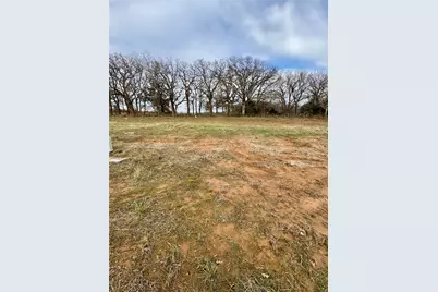 105 Kylie Street, Cleburne, TX 76031 - Photo 2