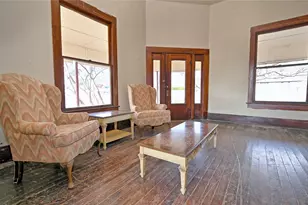 400 S Broad St, Saint Jo, TX 76265 - Photo 8