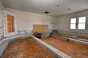 400 S Broad St, Saint Jo, TX 76265 - Photo 16