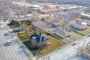 400 S Broad St, Saint Jo, TX 76265 - Photo 22