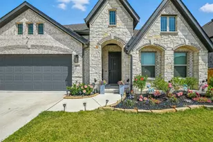 1012 Emerald Trce Dr, Justin, TX 76247 - Photo 2