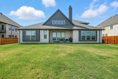 1012 Emerald Trace Drive, Justin, TX 76247 - Photo 32