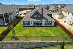 1012 Emerald Trce Dr, Justin, TX 76247 - Photo 34