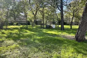 588 S Minter St, Stephenville, TX 76401 - Photo 12