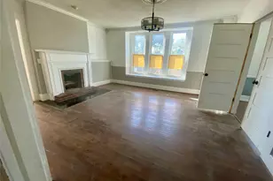407 S Tyler St, McGregor, TX 76657 - Photo 2