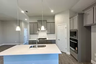 2513 Goldfinch Dr, Denton, TX 76205 - Photo 2