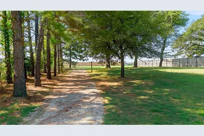 288 Locust Road, Pottsboro, TX 75076 - Photo 4