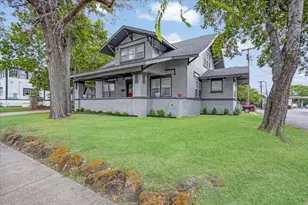 114 W King St, Sherman, TX 75090 - Photo 2