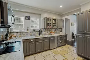 114 W King St, Sherman, TX 75090 - Photo 10