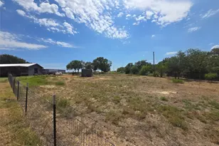 365 Co Rd 1180, Alvord, TX 76225 - Photo 34