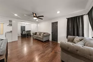 121 Austin St, McGregor, TX 76657 - Photo 6