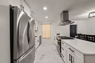 121 Austin Street, McGregor, TX 76657 - Photo 8