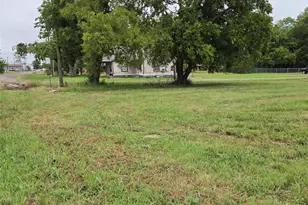 901 S 13th, Honey Grove, TX 75446 - Photo 1