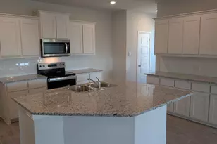 920 Boll Weevil Dr, Cleburne, TX 76031 - Photo 2