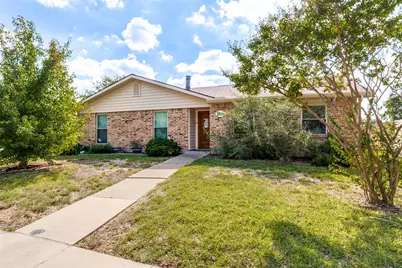 1816 Chamberlain Drive, Carrollton, TX 75007 - Photo 2