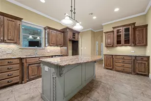 7030 Flagstone Cir, Waco, TX 76657 - Photo 10