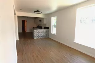 204 S Walnut St, Cleburne, TX 76033 - Photo 6