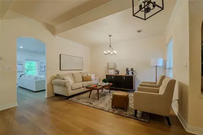 8809 Glen Hollow Drive, Fort Worth, TX 76179 - Photo 6