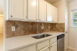 2622 Foxcroft Ln, Garland, TX 75044 - Photo 12