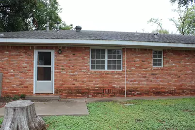 610 W Eden Street, Munday, TX 76371 - Photo 18