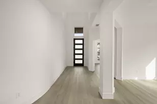 309 Loretta, Burleson, TX 76028 - Photo 10