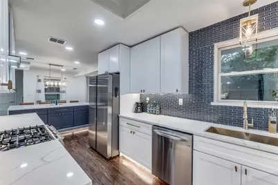 9026 Livenshire Drive, Dallas, TX 75238 - Photo 10