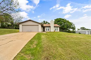8959 Hilltop Rd, Argyle, TX 76226 - Photo 2