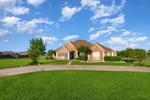1001 W Remington Park Dr, Terrell, TX 75160 - Photo 1