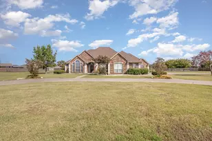 1001 W Remington Park Dr, Terrell, TX 75160 - Photo 2