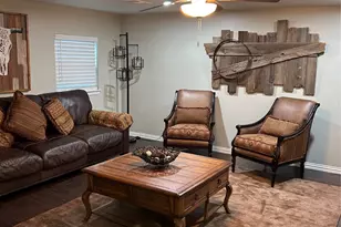 506 N Charles St, Lewisville, TX 75057 - Photo 2