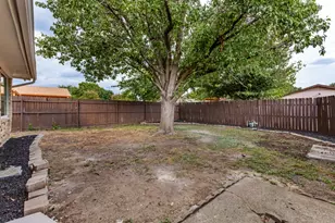 630 Grinnell Dr, Garland, TX 75043 - Photo 22