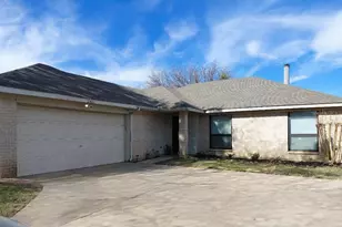2600 Echo Point Dr, Fort Worth, TX 76123 - Photo 2
