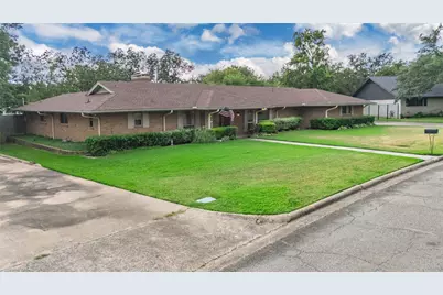 2405 Webb Avenue, Greenville, TX 75402 - Photo 16