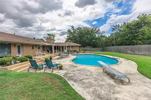 2405 Webb Ave, Greenville, TX 75402 - Photo 14