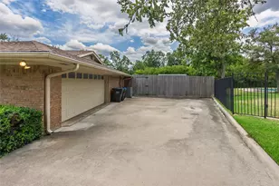 2405 Webb Ave, Greenville, TX 75402 - Photo 6