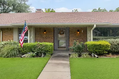 2405 Webb Avenue, Greenville, TX 75402 - Photo 2