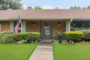 2405 Webb Ave, Greenville, TX 75402 - Photo 2